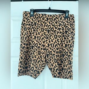 Leopard biker shorts
